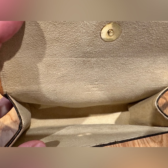 Louis Vuitton belt bag/bumbag. - Picture 12 of 17